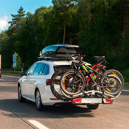 C&oacute;mo colocar maletas en maletero segura