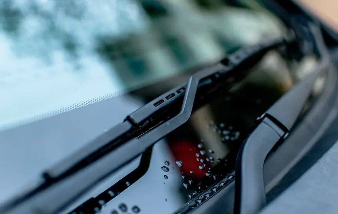 Cómo cambiar las escobillas del limpiaparabrisas