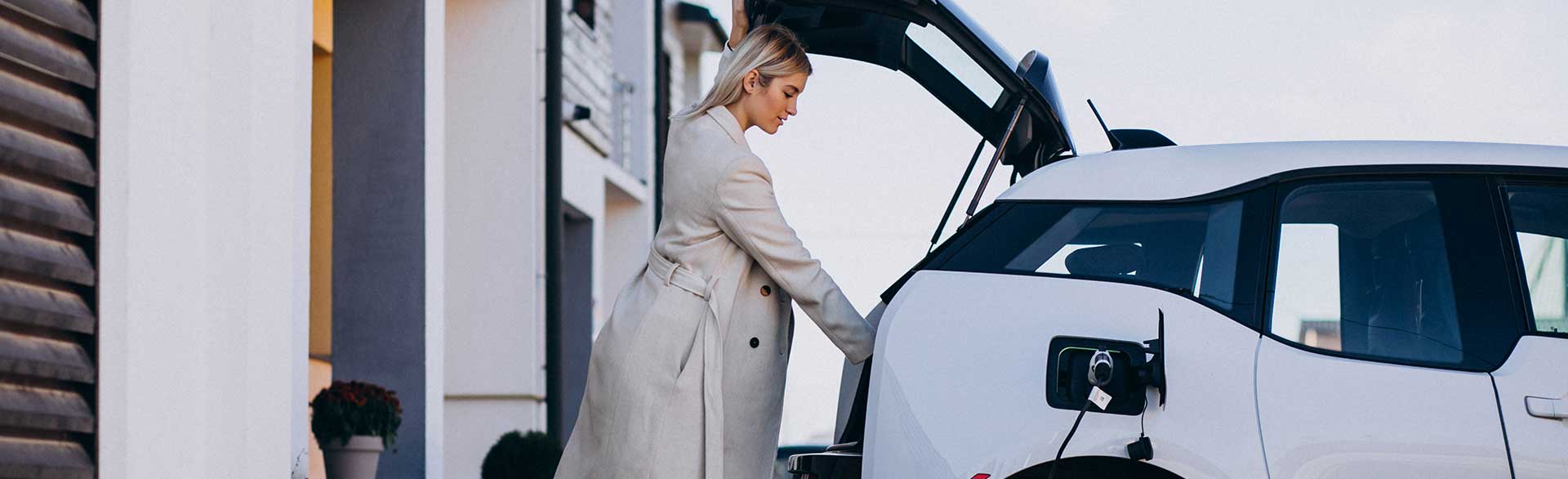 Por qué los coches híbridos de segunda mano son una buena inversión
