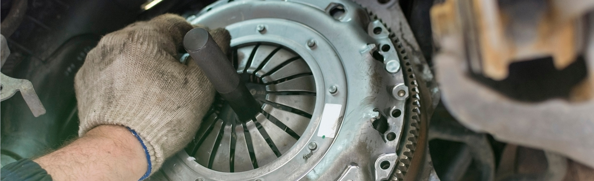 Embrague coche: ¿Qué es y para qué sirve?