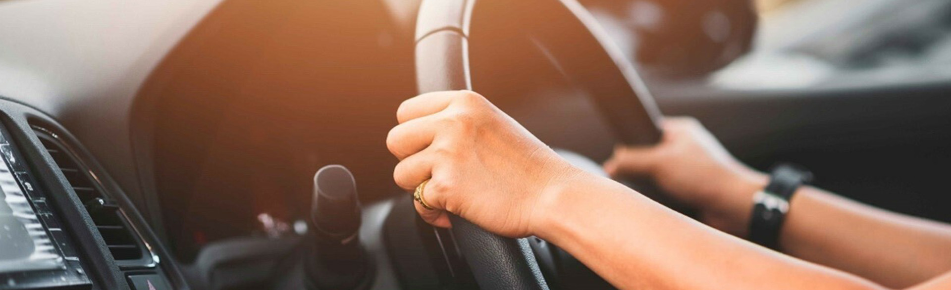 Transmisión del coche: qué es, averías y soluciones