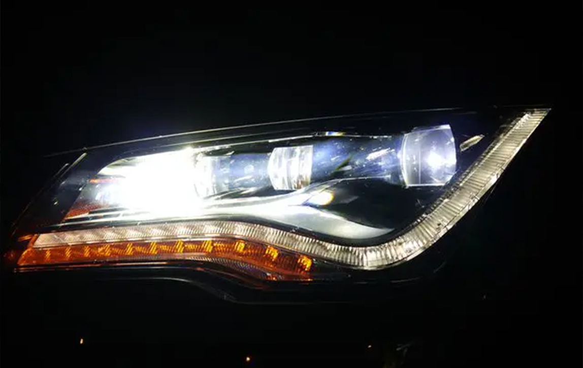 ¿Qué tipos de luces existen para tu coche?